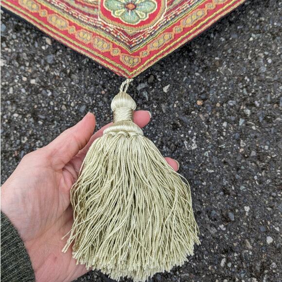 Vintage 2005 Giant Woven MANDALA TAPESTRY TASSELS Riddle Home & Gift ~ 52"x58" - Picture 4 of 7